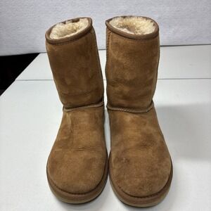 UGG Classic Short Boots 5825 Sheepskin Women's Size 5 Chestnut Brown